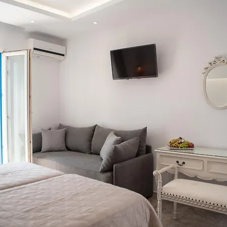 Deep Blue * Agios Prokopios (Naxos)